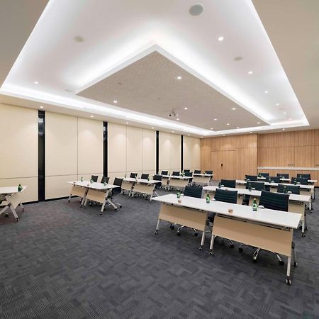 Radisson Hotel Riyadh Airport Екстер'єр фото