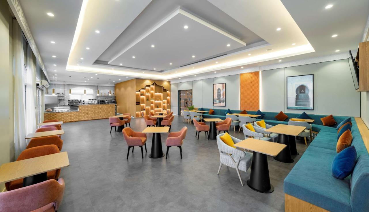 Radisson Hotel Riyadh Airport Екстер'єр фото